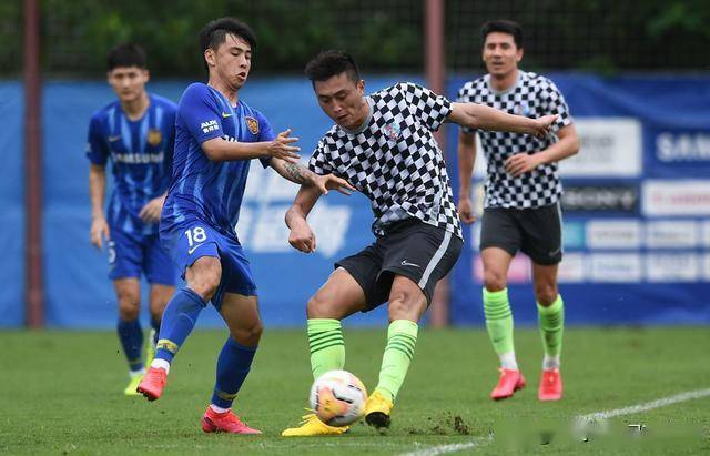 青岛黄海0-1江苏苏宁!吴曦踢出世界波