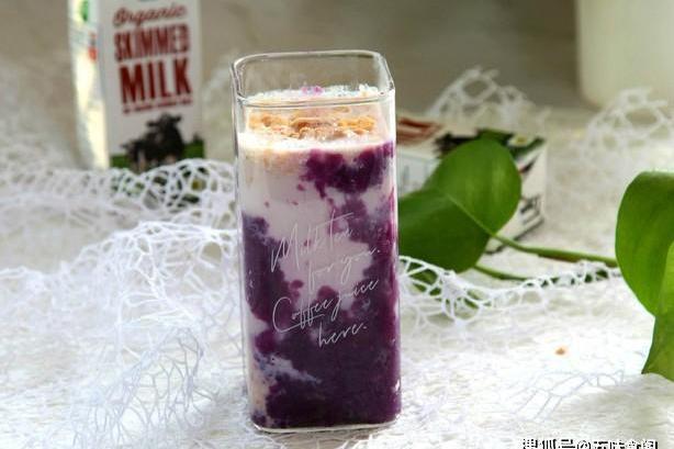 紫薯燕麦奶昔,家里有牛奶就能行,简单易做,适合减肥瘦身