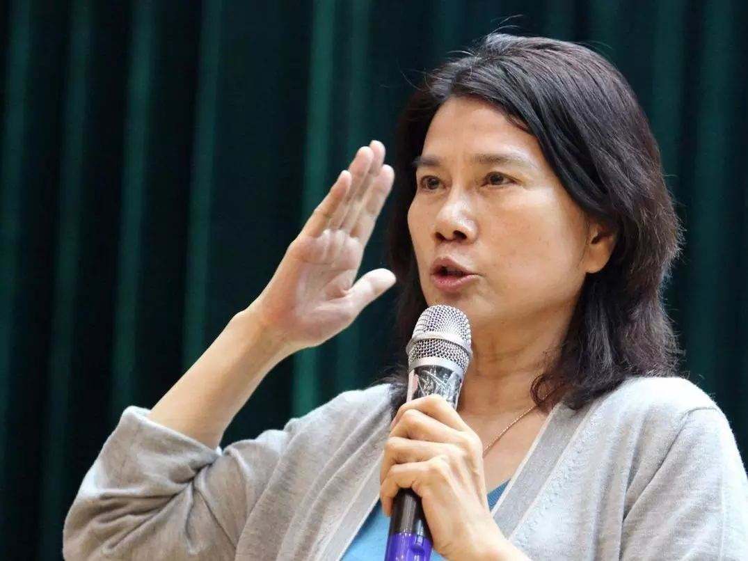 董明珠直播首秀骂哭男主管,你被老板骂哭过吗?