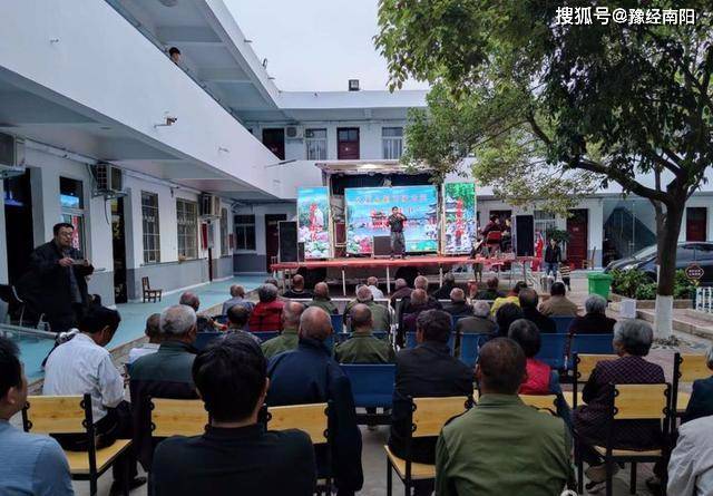 南阳汉冢人口_河南南阳盘鼓舞汉画像
