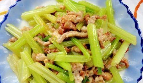 炒芹菜放什么调料好 03e3d6f37f4244ea9251a45c25a61ef7.jpeg