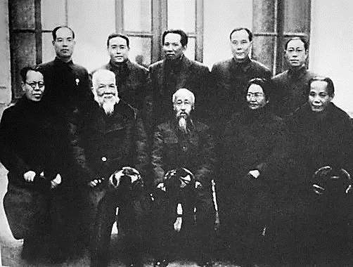 「贺龙」曾说服贺龙起义，却被国共两党开除！，他是南昌起义的领导之一