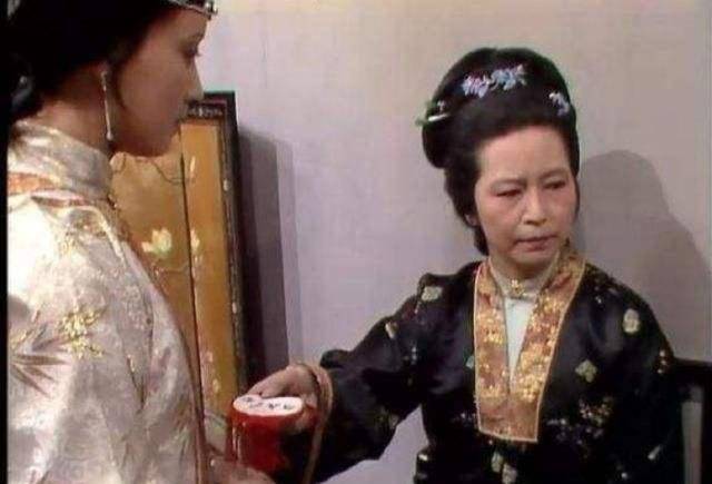原创王夫人为什么没能在潇湘馆抄到贾宝玉的私物紫鹃的话是准确答案