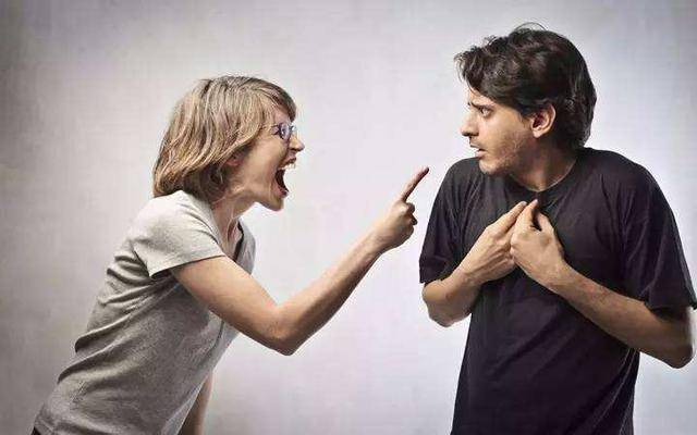 夫妻爱吵架怎么回事啊 98867291ddc44b0681373efeff1894eb.jpeg