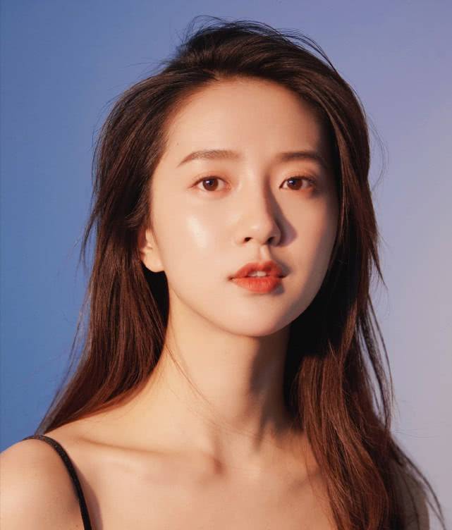 当初给唐嫣作配,现在的许龄月凭借这个角色圈粉众多