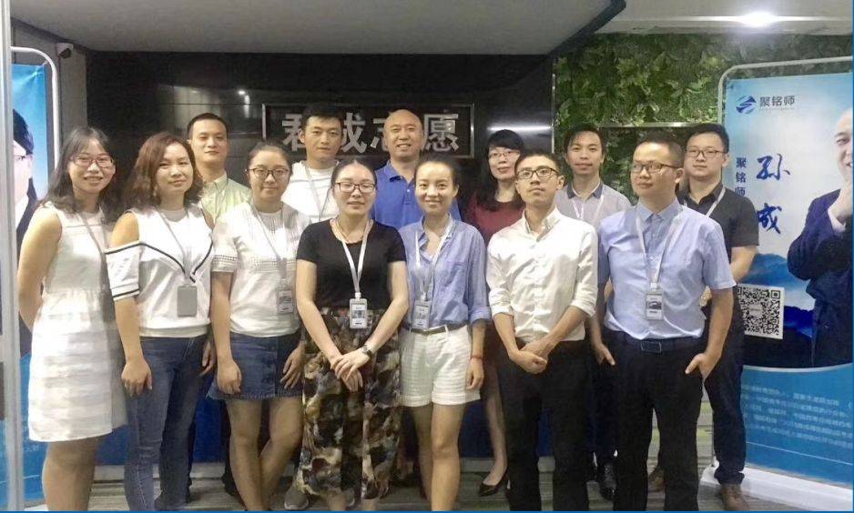 「志愿」别犹豫了，不然就晚了！给您十八个找聚铭师专家给孩子报志愿的理由