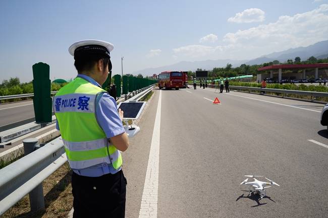 高速公路车辆救援_车辆救援服务_救援车辆高速