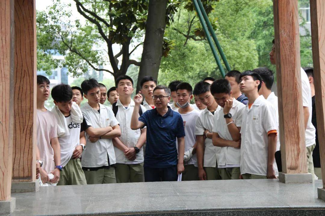 520,常德市一中师生深情告白学校,为学校