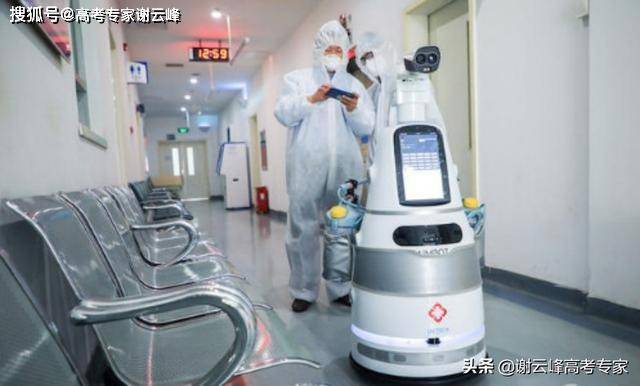 疫情之后，什么专业会火，今年武汉高校录取分数线会不会下降？