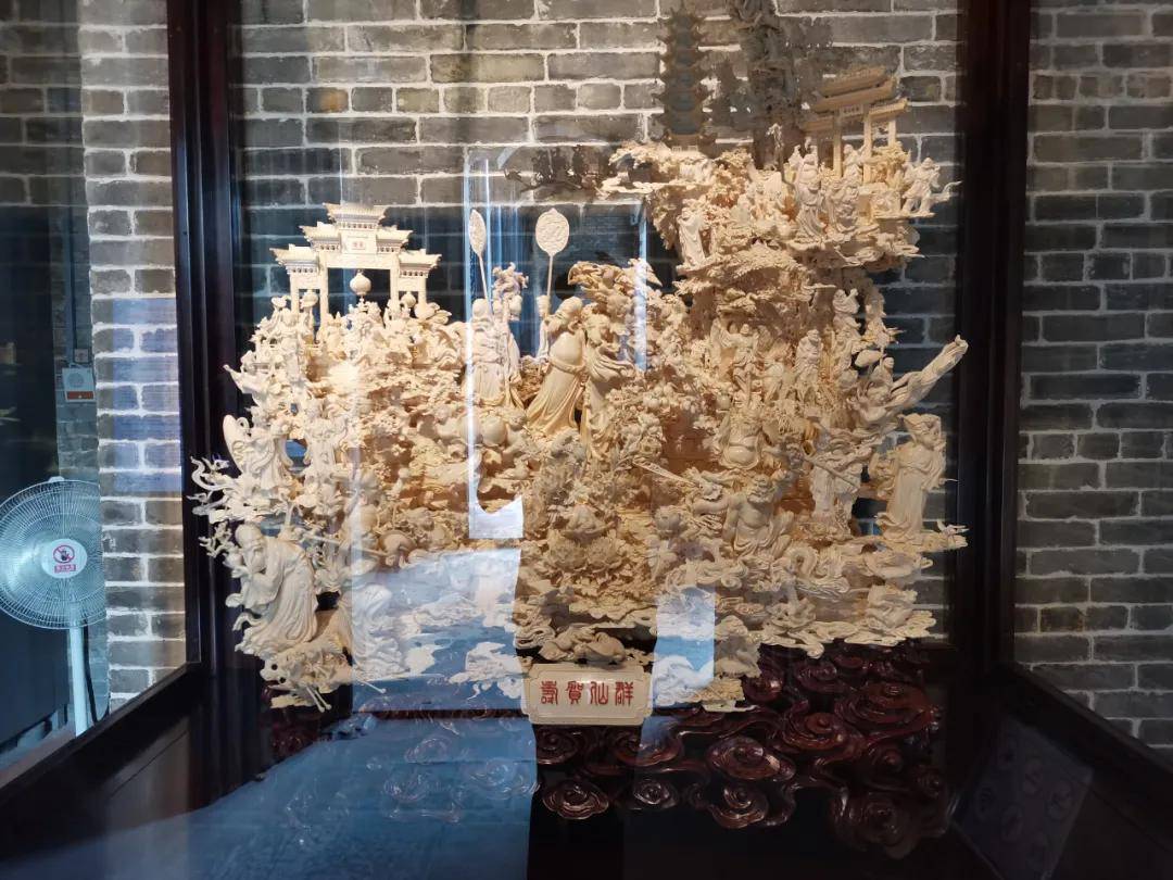 展厅:广东民间工艺博物馆(陈家祠)后东斋,后东厢展厅 精美展品一睹为