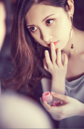 人后面影子猜成语_看图猜成语(3)