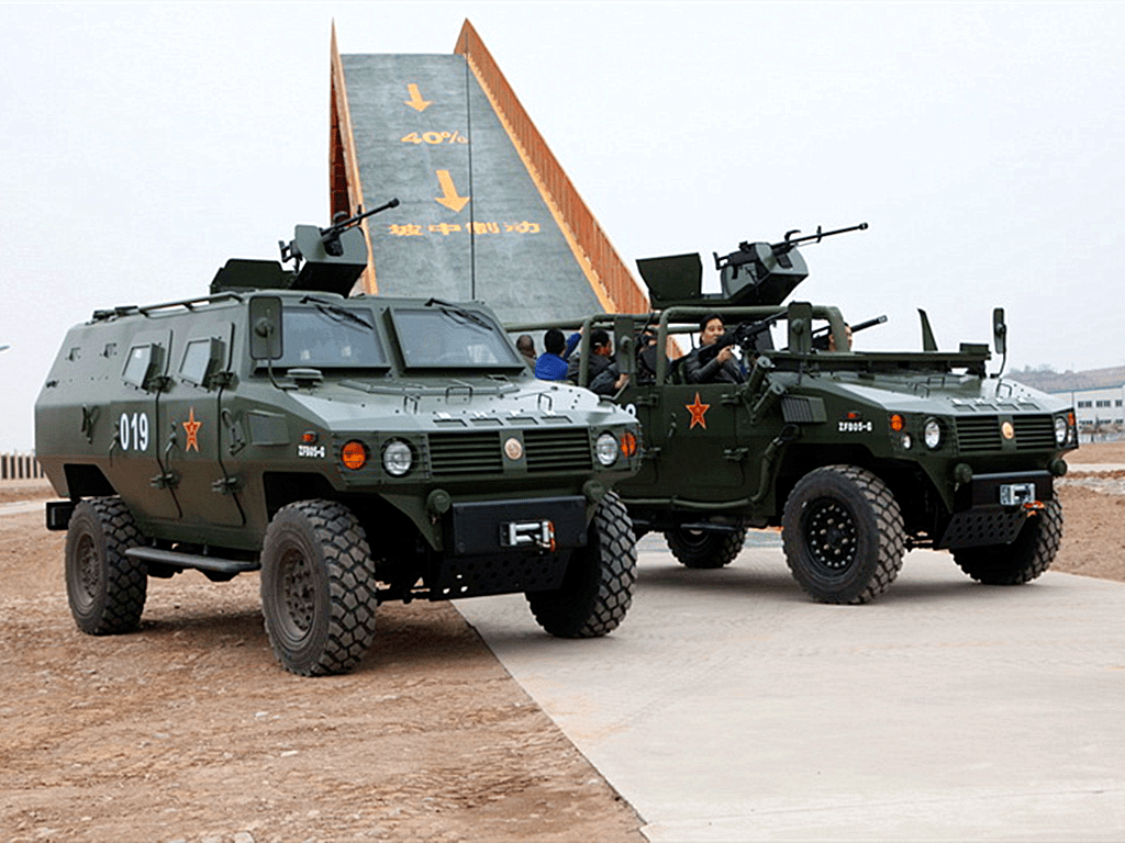 EQ5091MCTSS四驱14座防护型警用装甲巡逻车_哔哩哔哩_bilibili