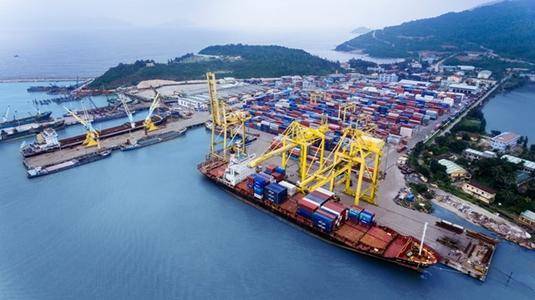 185亿吨(不包括未在港口处理的过境商品,比2019年同期增长6.