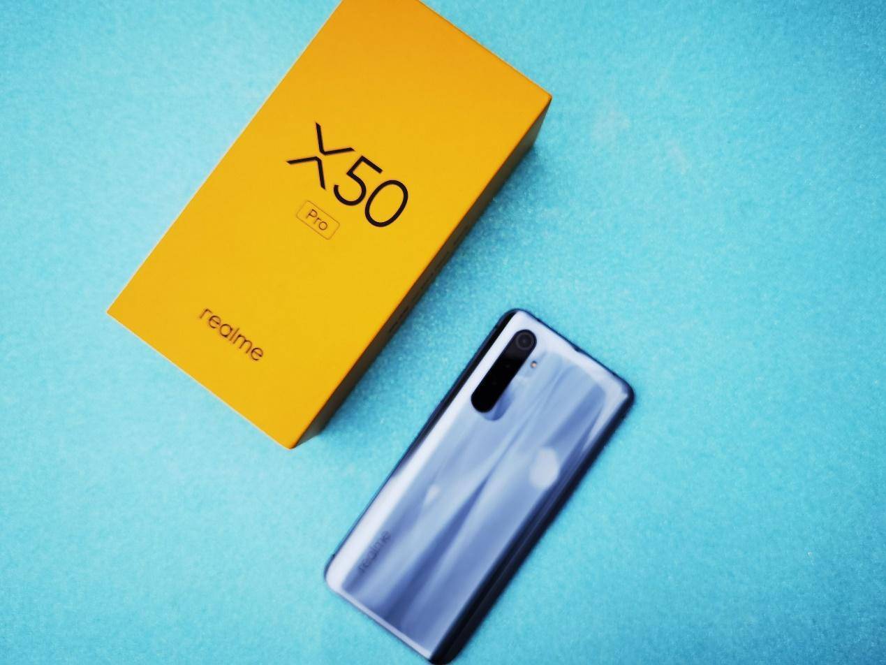 银翼杀手出击,realme 真我x50 pro 玩家版超能来袭_手机搜狐网