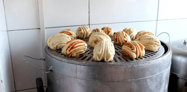 怎样做花卷馍蒸着好吃 16a1c42e70394054aa21d3a7d4c30199.png