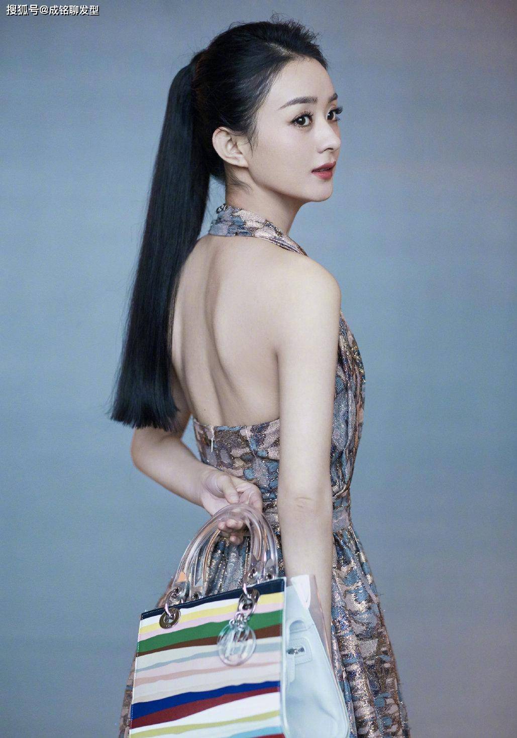 赵丽颖晒健身照,穿小背心秀出健美肌肉线条,优秀的人都是自律的