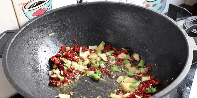 在家怎么做麻辣锅底 4939086ffe8c4754b60137f871d4b292.png