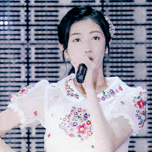 渡边麻友宣布退出娱乐圈