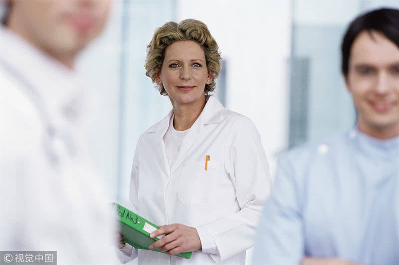 态度不好的医生 b9a7f2c845324d7db8f4feffe549b84f.jpeg