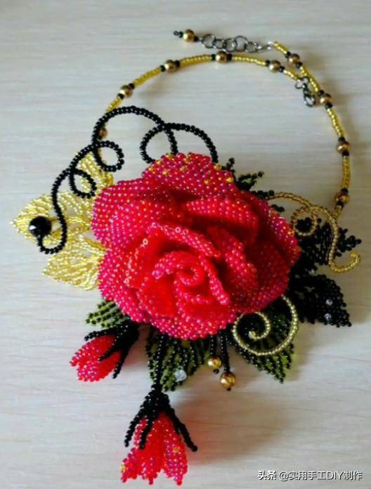 「串珠作品」32款靓丽惊艳的乌克兰3d花朵个性项链,款