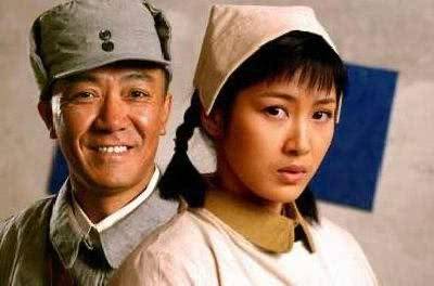 《亮剑》中饰演护士田雨,成名后嫁入豪门,如今活成这样?