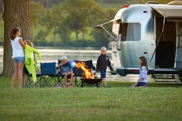 房车旅行自驾游4人 feed029bc753427896b4d4c9caedc089.jpeg