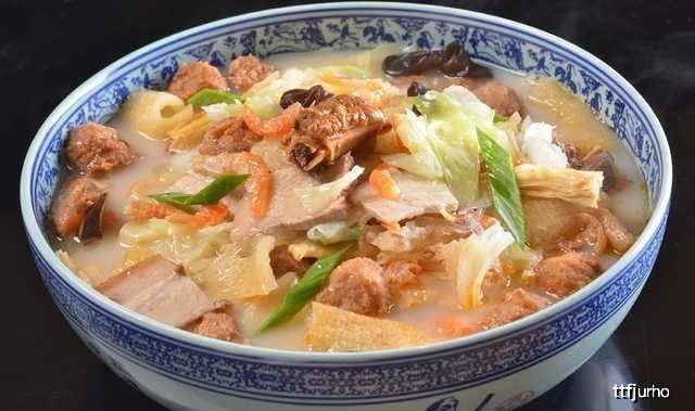 原创精选美食推荐:羊肉炖大白菜,快炒香辣虾仁,家常大烩菜的做法