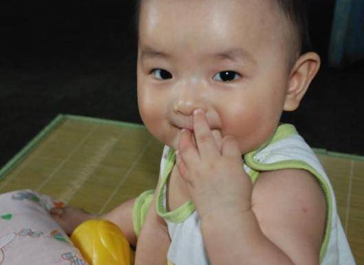孩子|宝宝脾胃更健康宝宝容易积食？儿科医生：妈妈改掉3个坏毛病