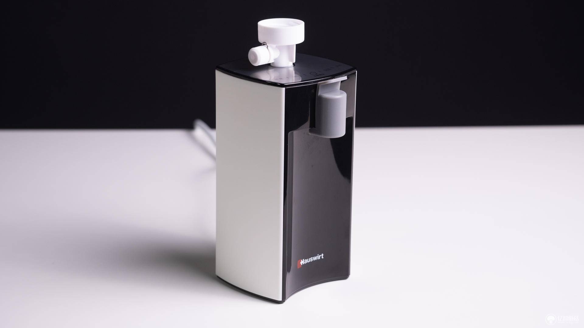 快速加热饮水机便携 16b79f42baf545569d37239e1816fbb8.jpeg