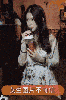 搞笑gif:让你成天在车上吃东西,记住这是报应