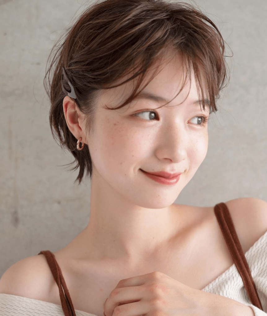 下颚线怎么P 8cdd133965bf4eef9a946e5211b8a77f.png