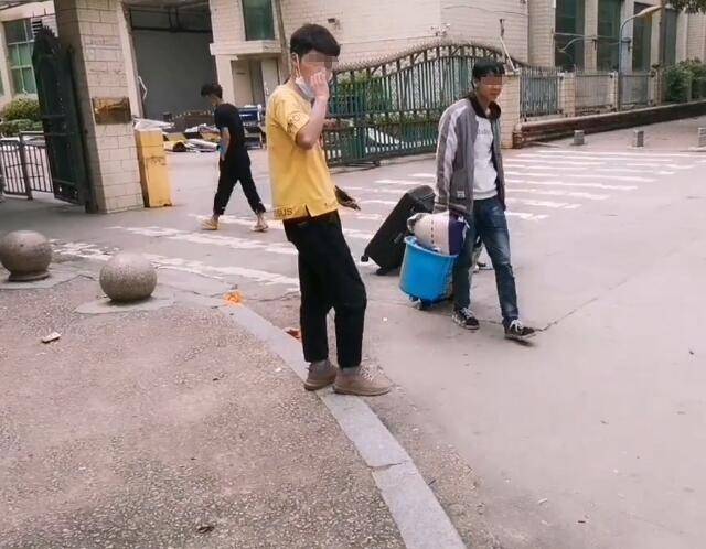 深圳待遇好的工排名%_深圳这家几万人的工厂待遇太好,我想跳槽去应聘,可