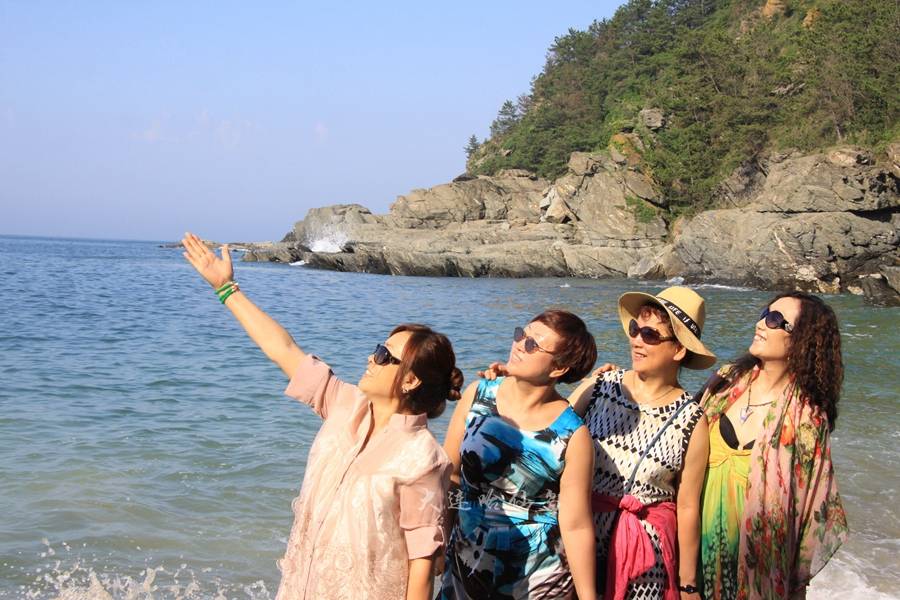 浴场老总_巴西海滩天体浴场图片(2)
