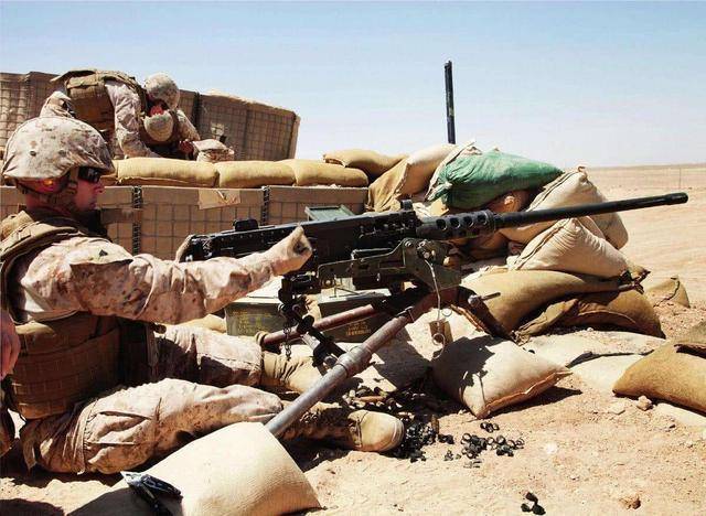 放火焚烧大片农田，成千上万居民无粮可吃，美