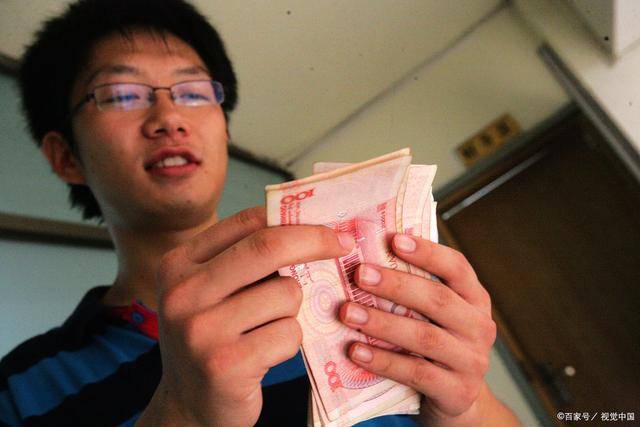 6亿人口月收入1000元_人口普查(3)