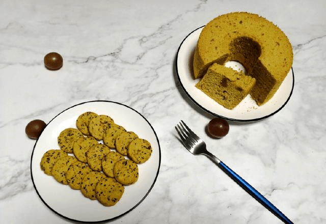 芝麻方糖短剧，甜蜜的瞬间与生活的微妙