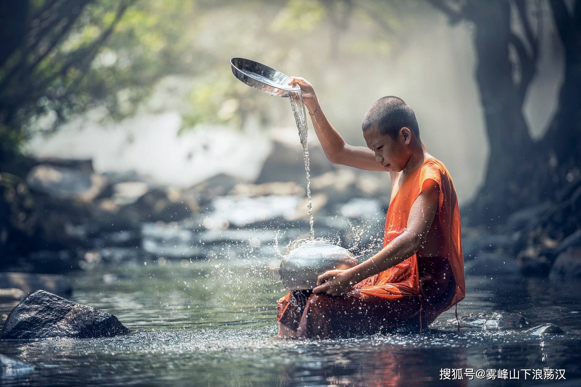 什么东西可以让水变得很清澈 0982be5880a54a55a06780245f439d8e.jpeg