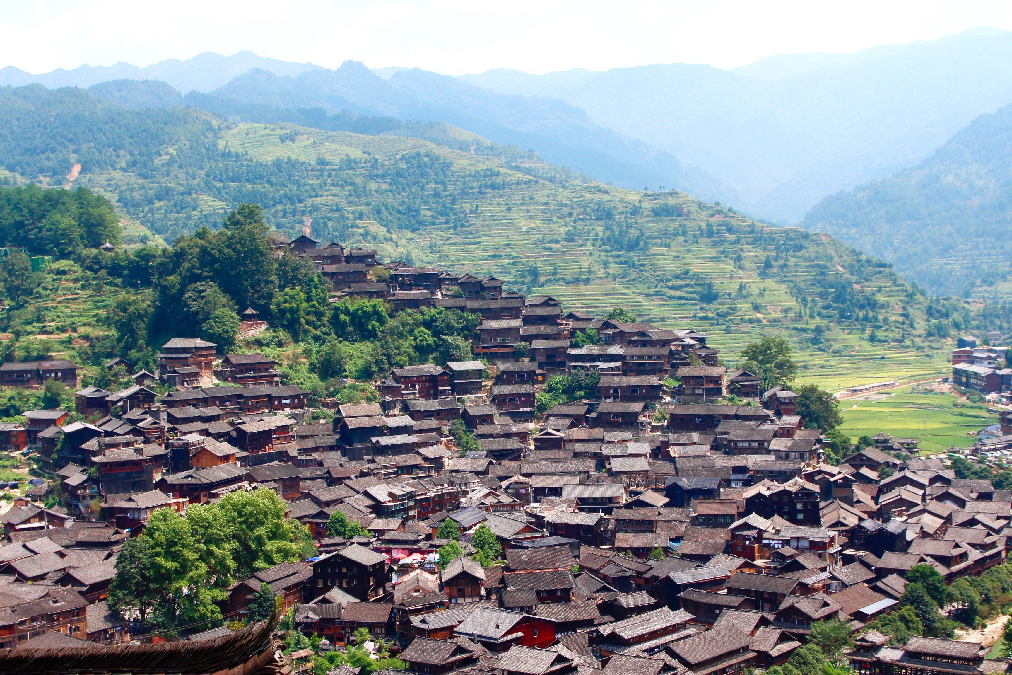 大地:致敬三十岁环中国旅行之西江千户苗寨_贵州