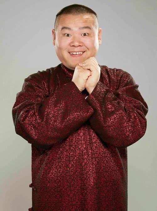 郑敏剃光头准备做手术，德云社集体送祝福，岳