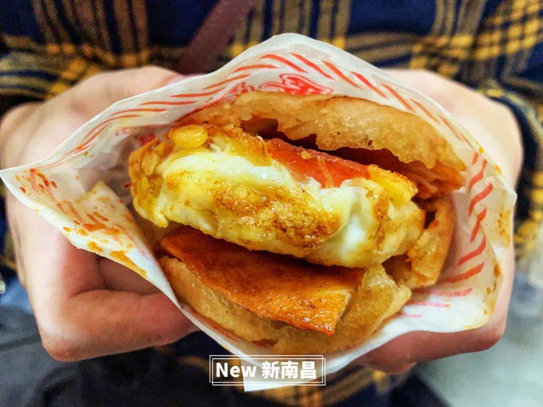 南昌羊子巷这家开了11年的鸡蛋汉堡,我终于找到了你!