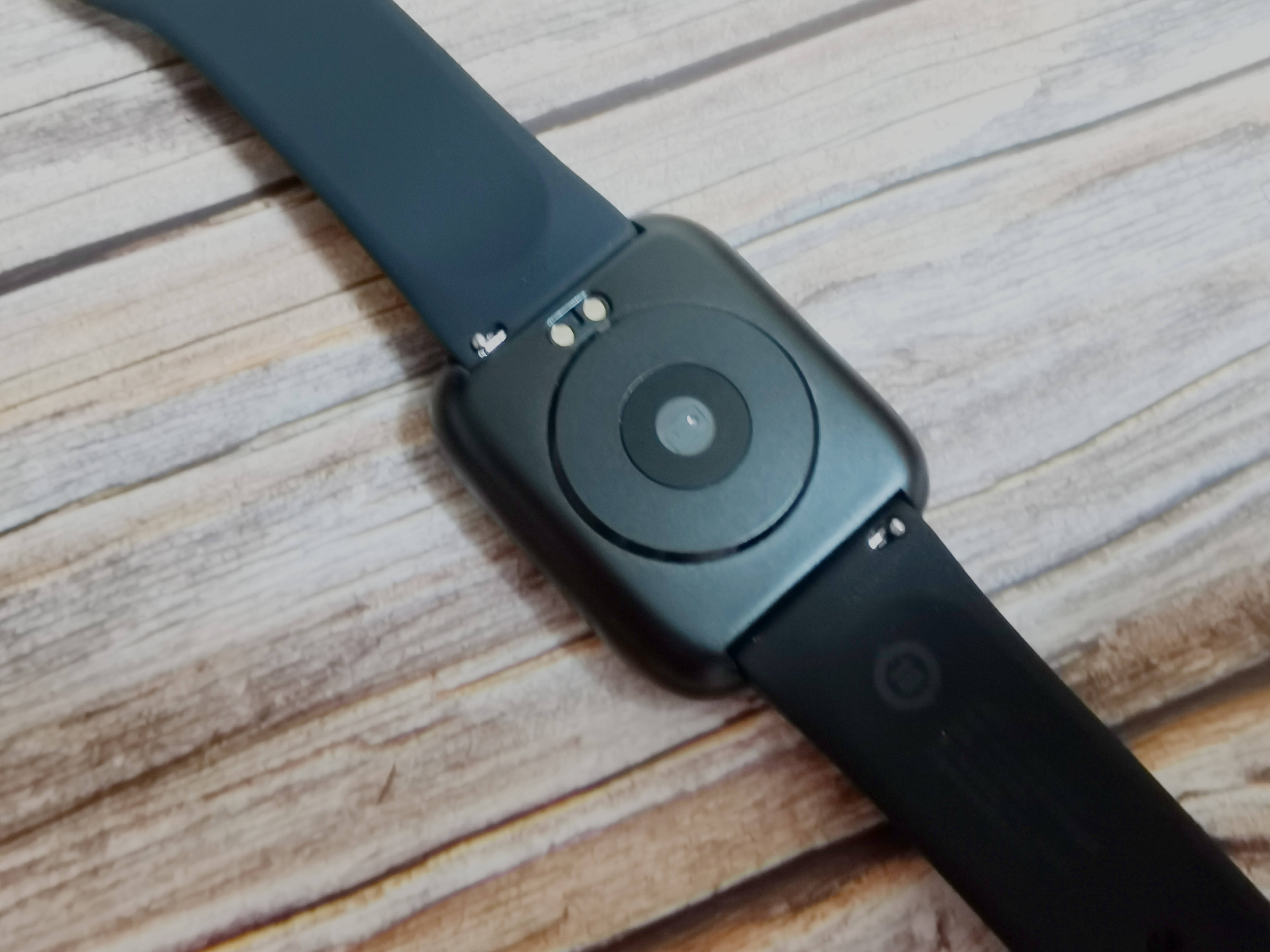 百元穿戴推荐，omthing简悦智能手表优秀更在于质感