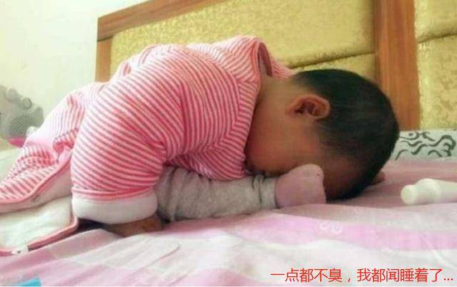 真香|永远不知道孩子睡姿有多“妖娆”孩子奇葩睡姿大赏：不掀开被子