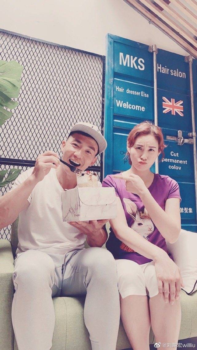 儿子打球受伤缝五针，刘畊宏发文晒照满是心疼