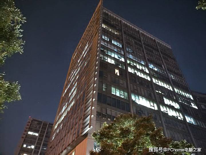 5G双模水桶新机奥利给 华为畅享20 Pro评测