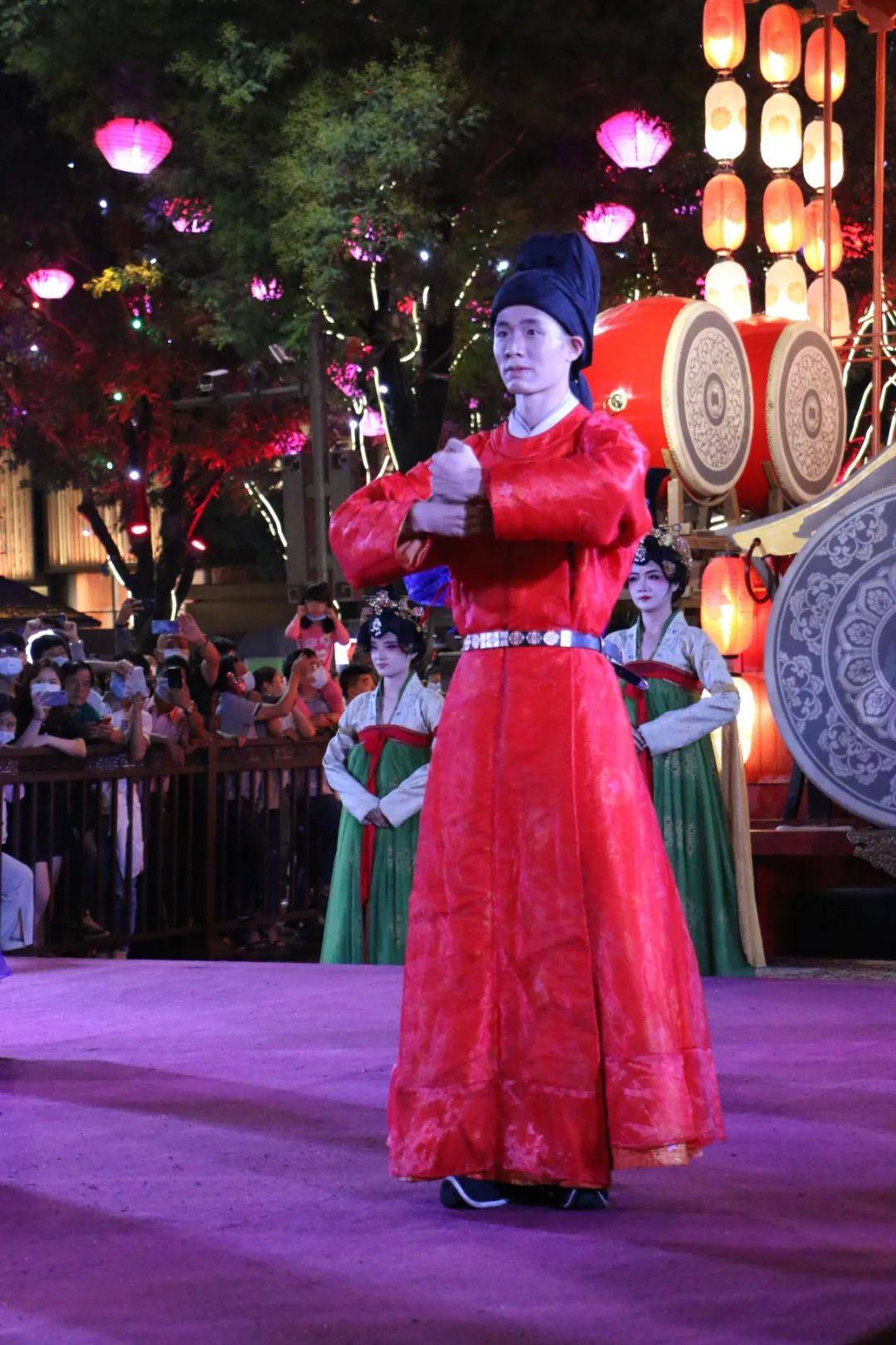 大唐不夜城夏日时间表出炉,又来了群奇人!