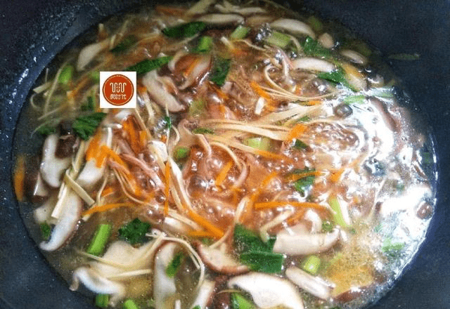 酸辣汤家常做法最简单 fcce3de4930f45a188032ac5e96f0fb1.png