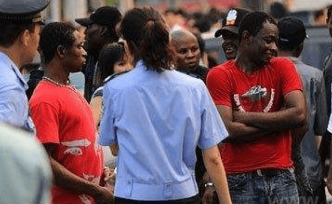 我国曾发布一禁令,民众听后鼓掌叫好,外国人为何气得咬牙?