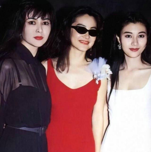 1990年港姐冠军袁咏仪,见到关之琳后,觉得她美的像外星人,自惭形秽