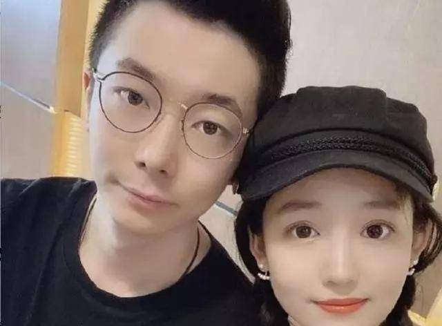 原创绿地张雨婷频发动态，一句句话的背后，给家有女孩的父母提了个醒