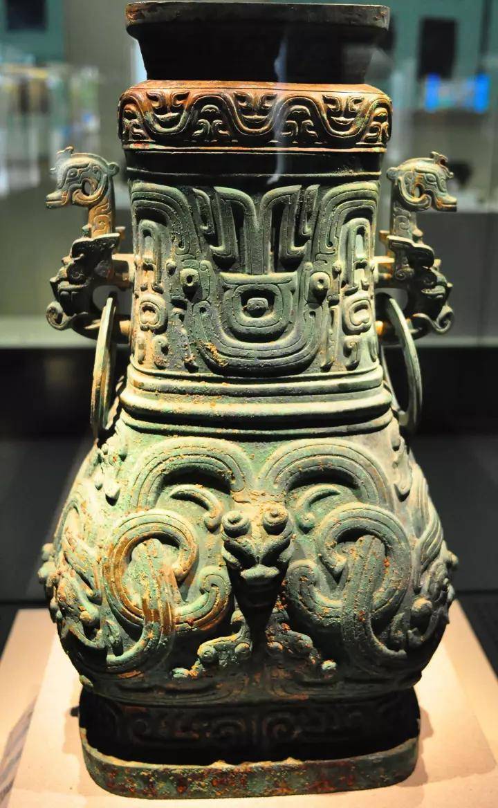 从古代贵族土豪使用过的青铜器,可以一窥其审美的品味